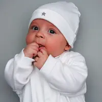 Ilustrasi bayi laki-laki. (Photo by British Baby Box on Unsplash)