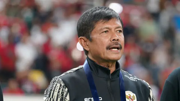<p>Pelatih Timnas Indonesia U-19, Indra Sjafri, saat melawan Kamboja U-19 pada laga kedua Grup A Piala AFF U-19 2024 di Stadion Gelora Bung Tomo, Surabaya, Sabtu (20/7/2024). (Dok PSSI)</p>