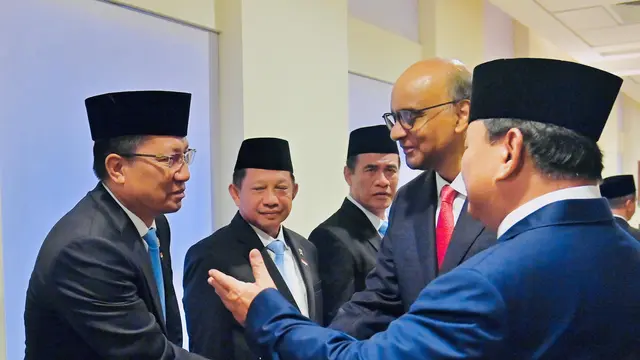 Menteri Hukum Republik Indonesia, Supratman Andi Agtas, mendampingi Presiden Prabowo Subianto dalam pertemuan bilateral tingkat tinggi Leader’s Retreat bersama Perdana Menteri Singapura Lawrence Wong di Parliament House, Singapura, Senin (16/6) (Istimewa)