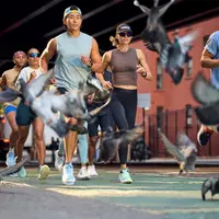 Baru! 3 tips jitu tingkatkan rutinitas lari yang bisa kamu coba. Dengan memaksimalkan asupan makanan yang tepat hingga sepatu Hoka yang nyaman dan trendi bisa kamu pakai untuk berlari. (Hoka Indonesia)