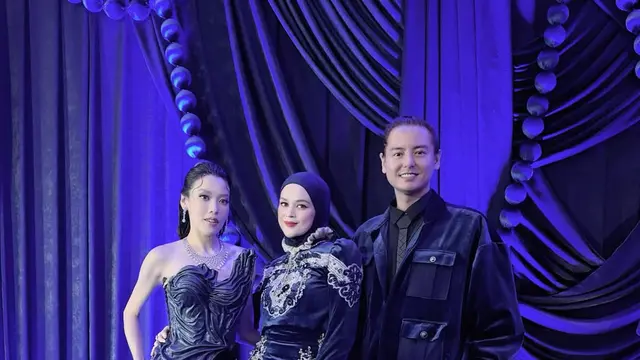 Gaya Kompak Cut Meyriska & Roger Danuarta,Tampil Bak Royal Couple dalam Balutan Busana Ayu Dyah Andari