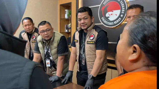 Tidak Kapok! Ibu Rumah Tangga di Medan Kembali Diciduk Polisi karena Jualan Ganja