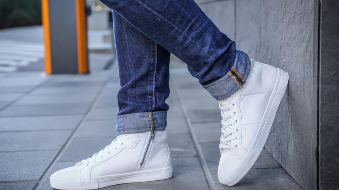 Tips Merawat Sepatu Putih agar Noda Kuning Hilang, Simak Cara Efektifnya