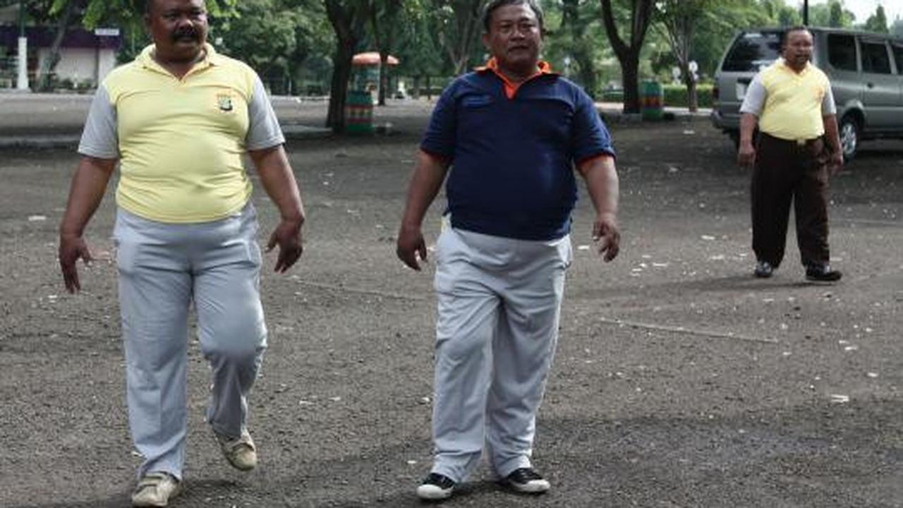Puluhan Polisi gendut ikuti senam kurus di TMII