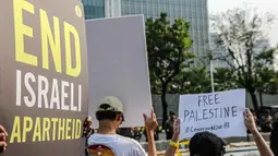 Mereka juga mendesak Israel mengakhiri penindasan sistem Apartheid kepada warga Palestina. (Liputan6.com/Faizal Fanani)