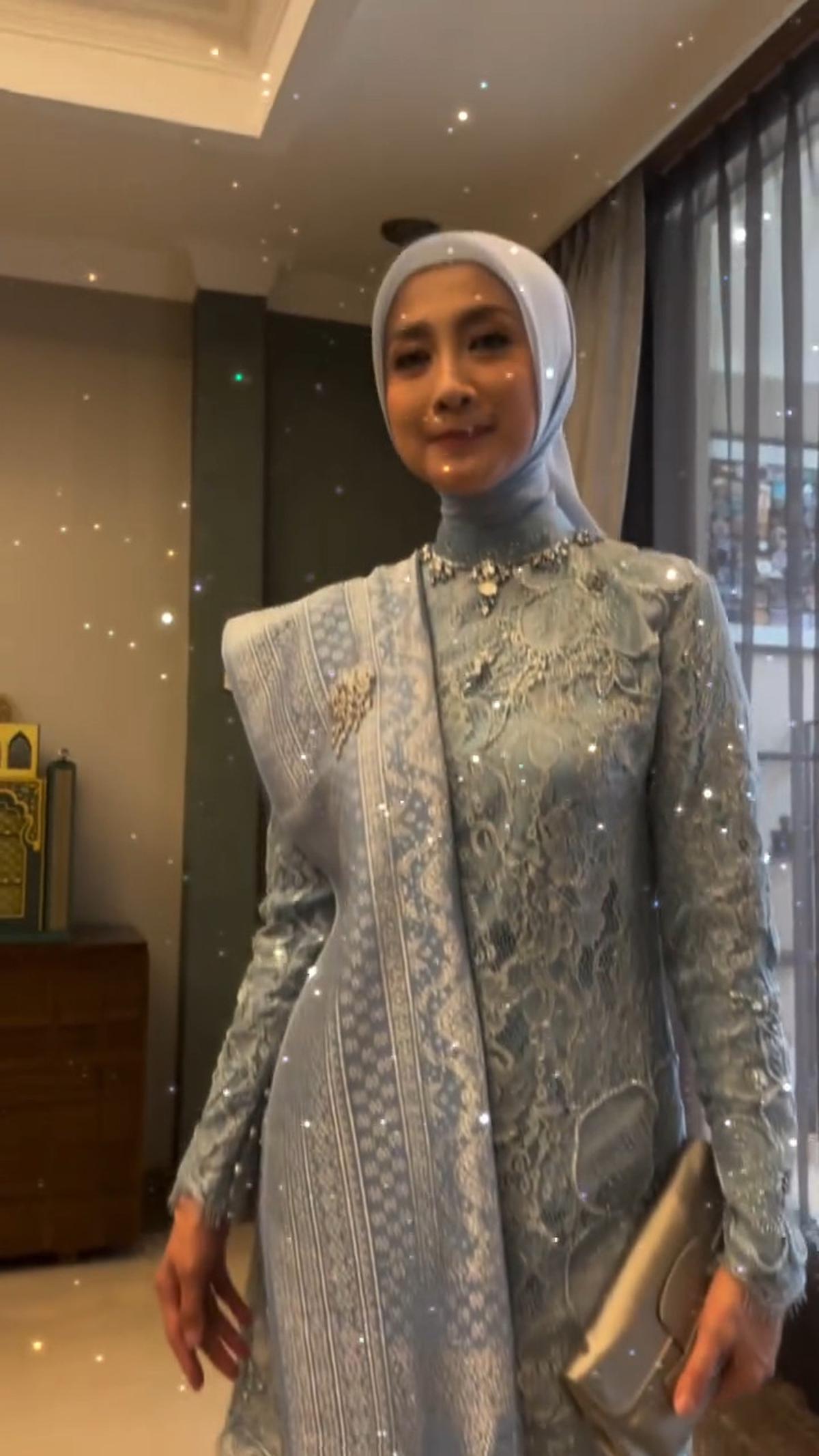 Penampilan Desy Ratnasari di Resepsi Pernikahan Putri Zulhas Jadi Sorotan, Disebut Awet Muda