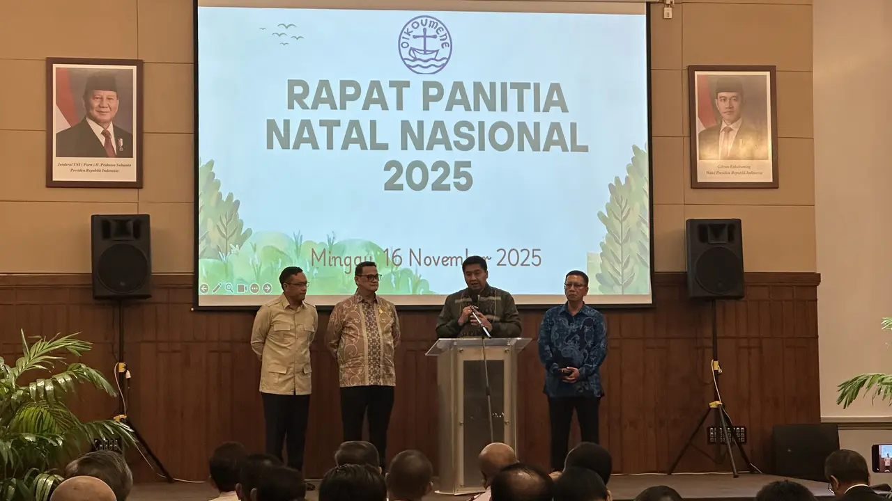 Ketua Umum Panitia Natal Nasional 2025, Maruarar Sirait dalam Konferensi Pers Panitia Natal Nasional di Graha PGI, Senen, Jakarta Pusat, Minggu (16/11/2025).