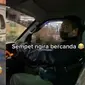 Viral aksi wanita bahagia dijemput pakai pickup di mal. (Sumber: TikTok/@intan_wijayani)