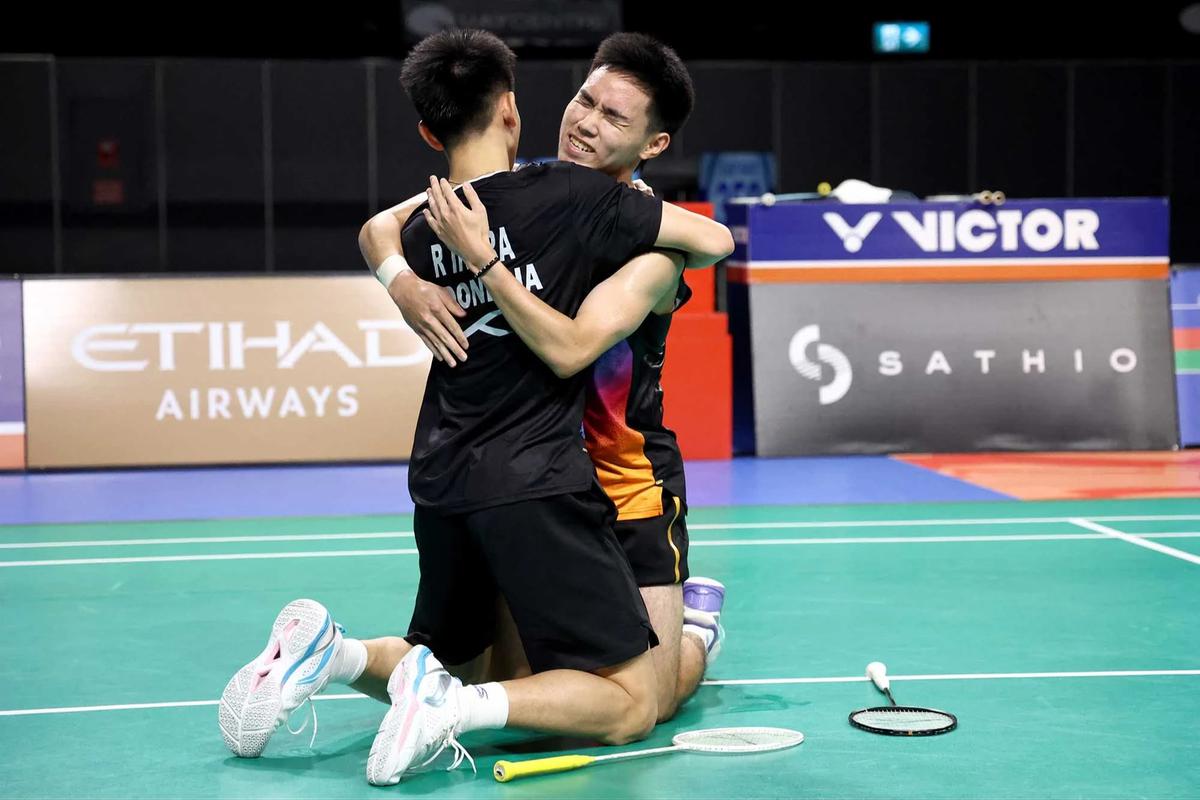 FOTO: Raymond/Joaquin Sabet Gelar Australia Open 2025 di Laga All-Indonesian Final