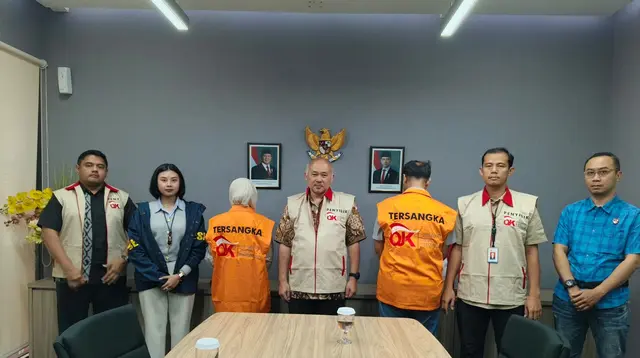OJK Serahkan Dua Tersangka Kasus BPR DCN ke Jaksa
