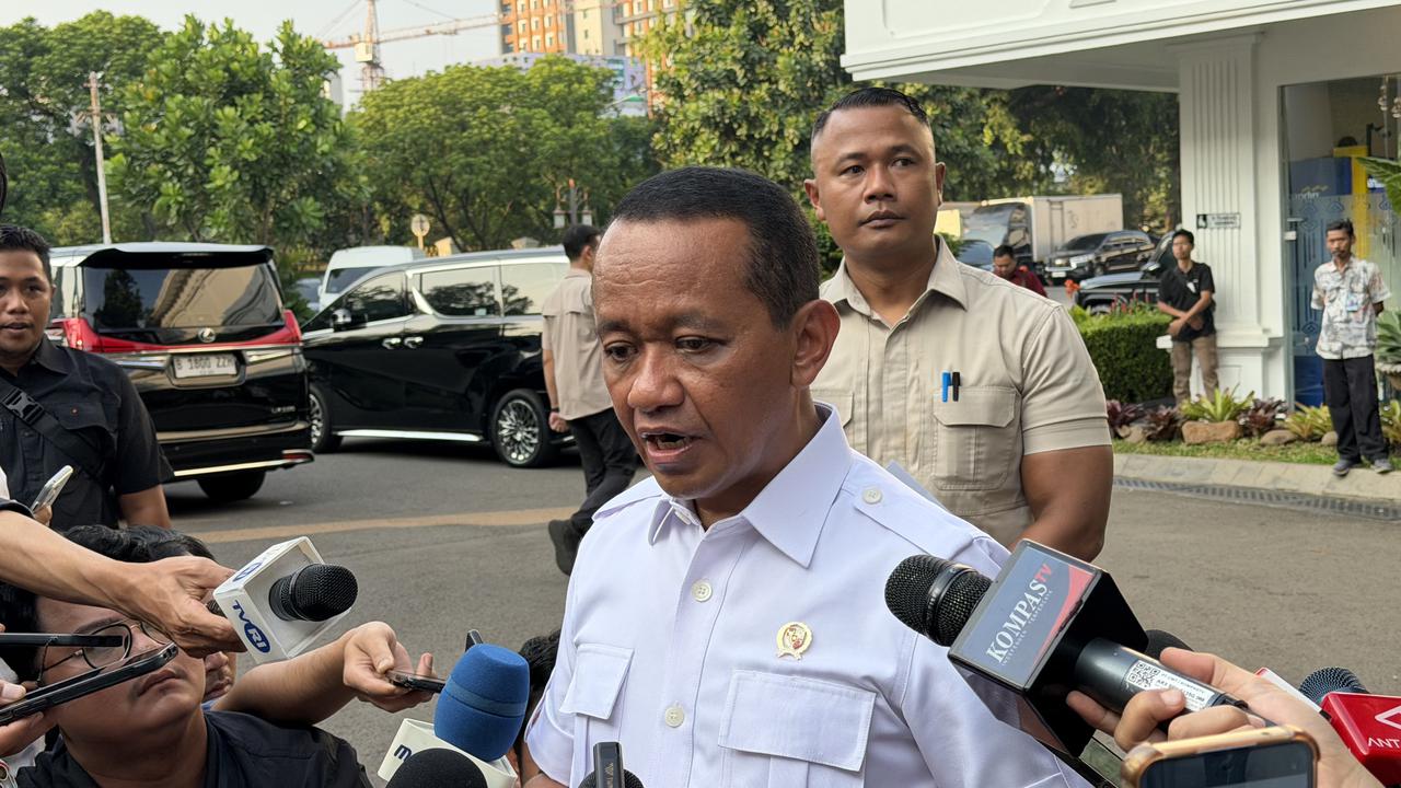 Menghadap Prabowo di Istana, Bahlil: Saya Lapor Stok BBM dan LPG Enggak Ada Masalah