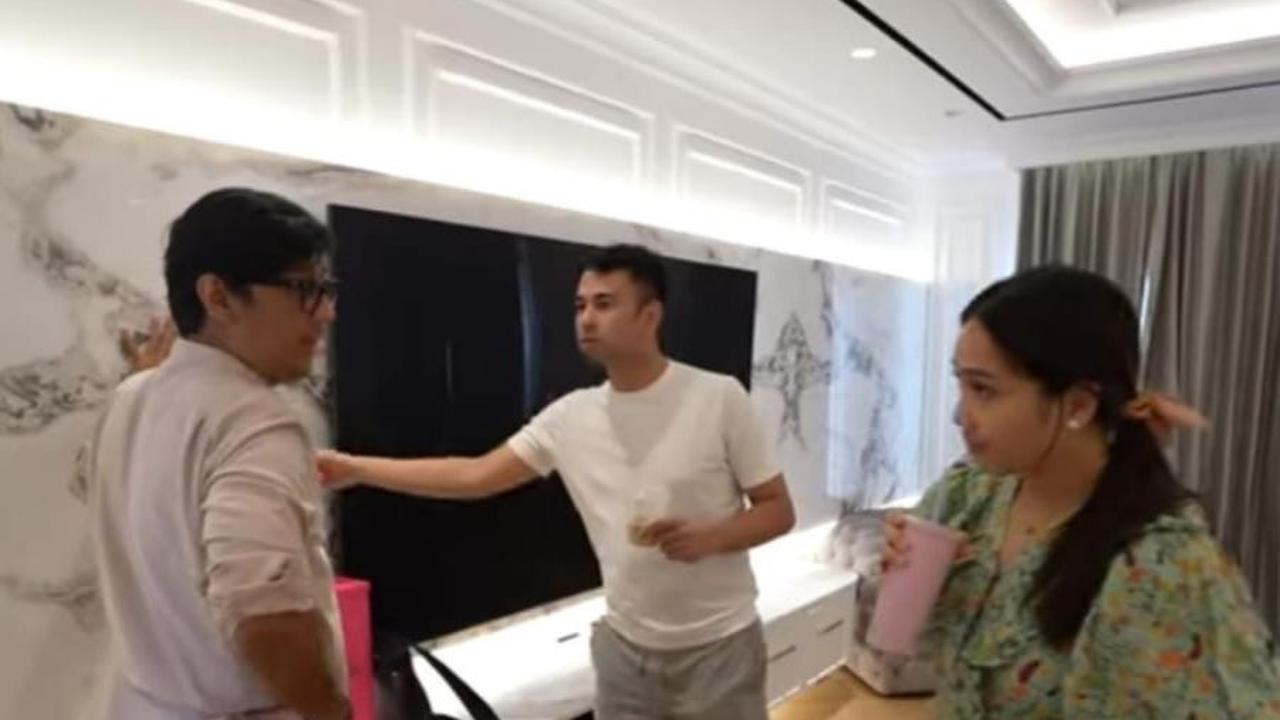 Raffi Ahmad Ngeluh Nagita Slavina Pasang Lantai Kayu Mahal Rp3 Juta Per Meter, Andre Taulany 'Ngapain Sih?