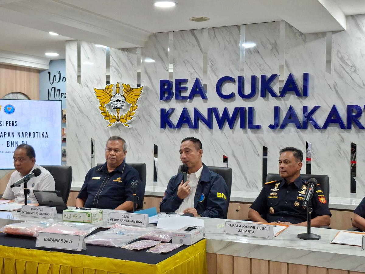 Operasi Gabungan Bea Cukai - BNN Gagalkan Penyeludupan 4.018 Ekstasi dari Afrika