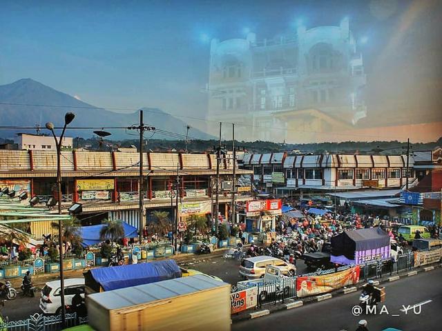 Keunikan Pasar Lawang Malang Yang Terbakar Pada Hari Pencoblosan