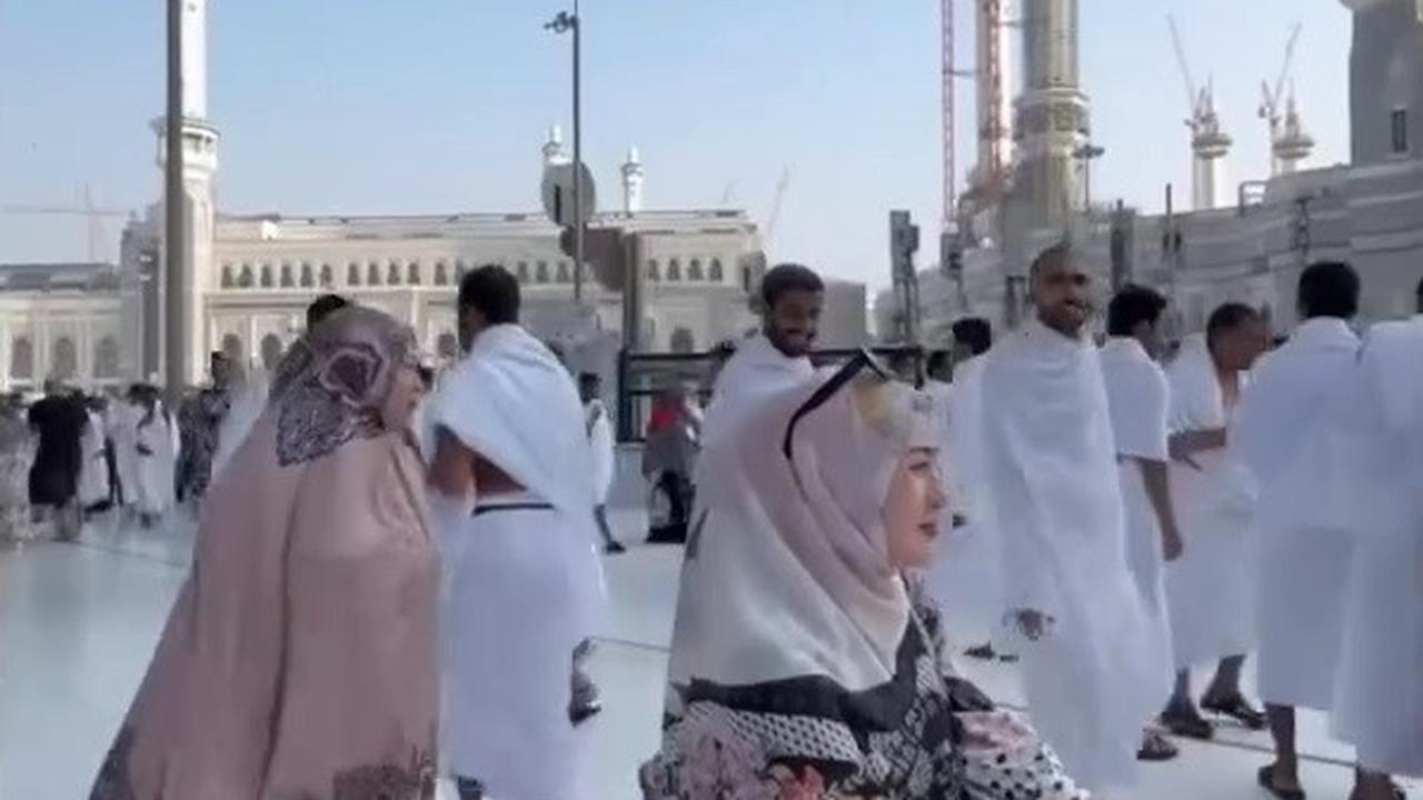 Naik Koper di Rombongan Jamaah Lain