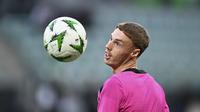 Cole Palmer dari Chelsea dalam sesi latihan jelang final Conference League kontra Real Betis di Wroclaw, Polandia, Selasa, 27 Mei 2025. (AP Photo/ Denes Erdos)