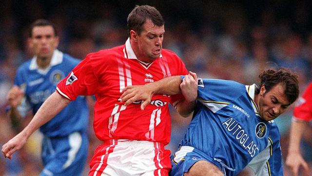 Bek Tangguh yang Pernah Dimiliki Manchester United