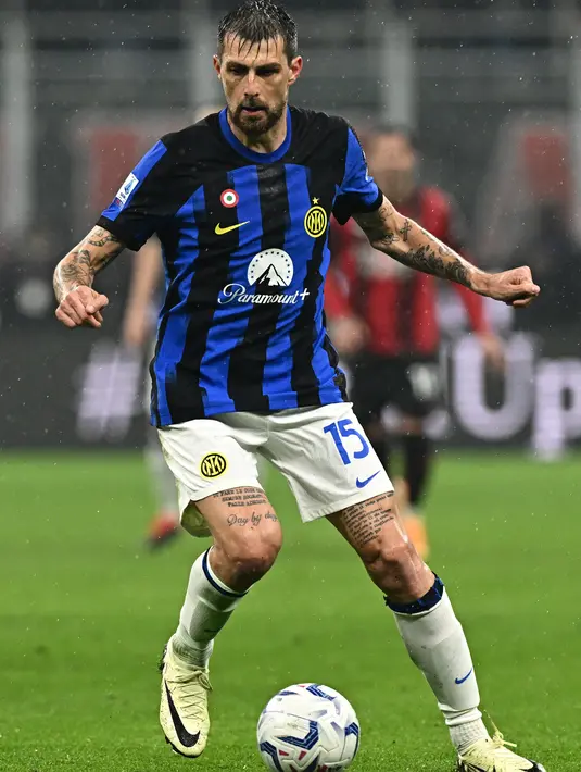 Dua gol kemenangan Inter dicetak Francesco Acerbi dan Marcus Thuram.  (GABRIEL BOUYS / AFP)
