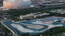 Jakarta International e-Prix Circuit merupakan sirkuit yang sengaja dibuat untuk menggelar kejuaraan balap Formula E 2022. Sirkuit ini berlokasi di Jakarta Utara dekat dengan Jakarta International Stadium (JIS). Panjang lintasannya mencapai 2,4 km dengan lebar 12 meter. Tantangan utama dari trek ini adalah lebarnya yang tidak terlalu lebar serta banyak tikungan blind spot. (Source: liputan6.com)