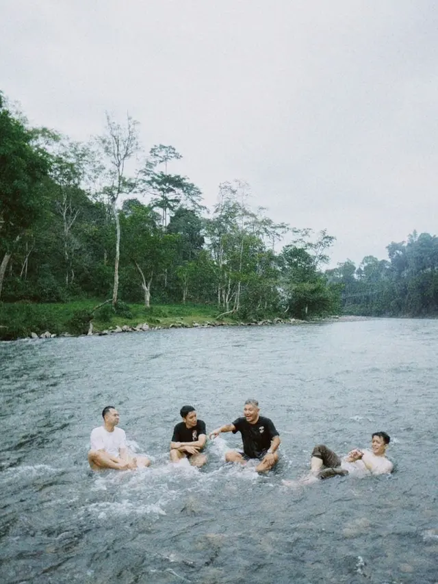 Ariel NOAH dkk (Instagram/gadiiing)