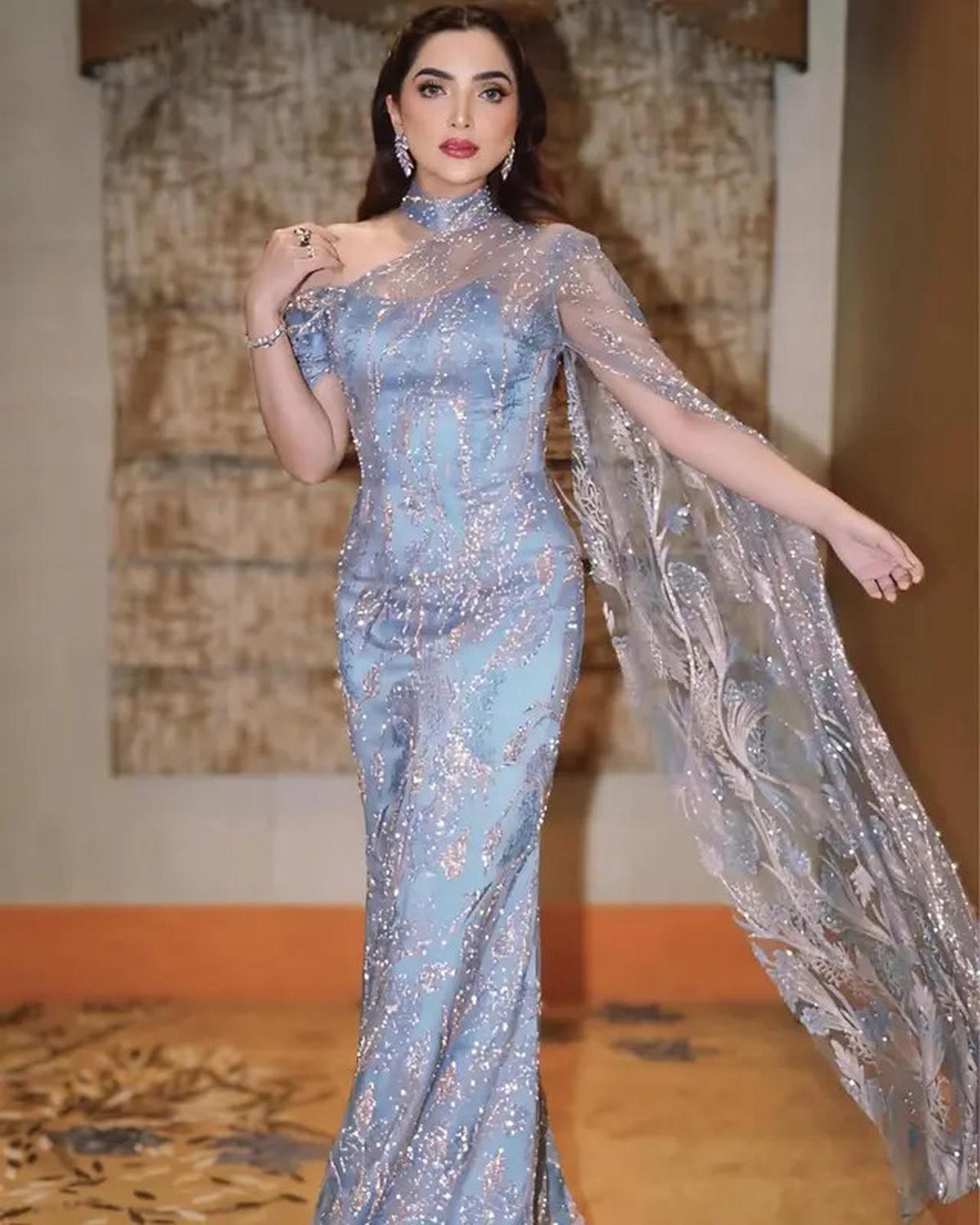Gaya Elegan Ashanty Pakai Dress Brokat, Tampil Menawan dalam Setiap Momen