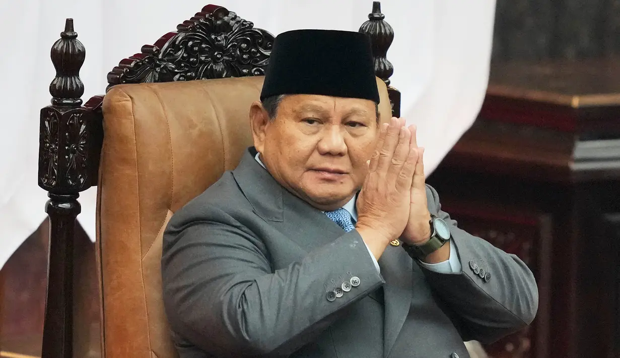 Presiden Prabowo Subianto saat menyampaikan pidato dalam Sidang Tahunan MPR RI dan Sidang Bersama DPR-DPD RI Tahun 2026 di Kompleks Parlemen, Jakarta, Jumat (14/8/2026). (AP/ Dita Alangkara)