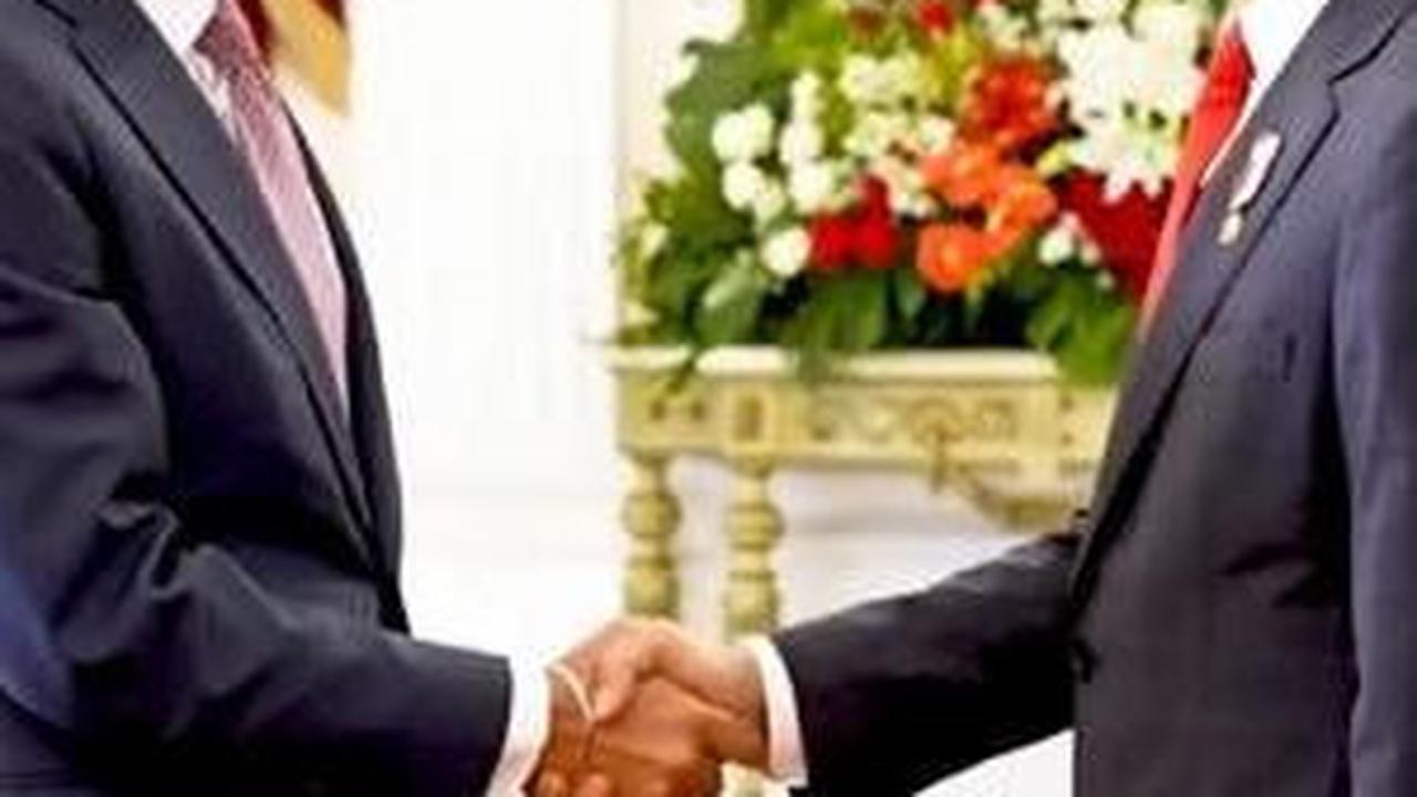 Jokowi Gelar Pertemuan Tertutup dengan Presiden Bank Dunia dan Direktur IMF di Istana Merdeka