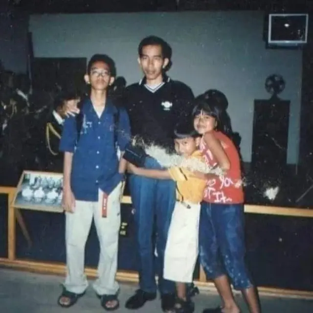 6 Potret Transformasi Kebersamaan Gibran Rakabuming dan Jokowi, Ikuti Jejak Ayah