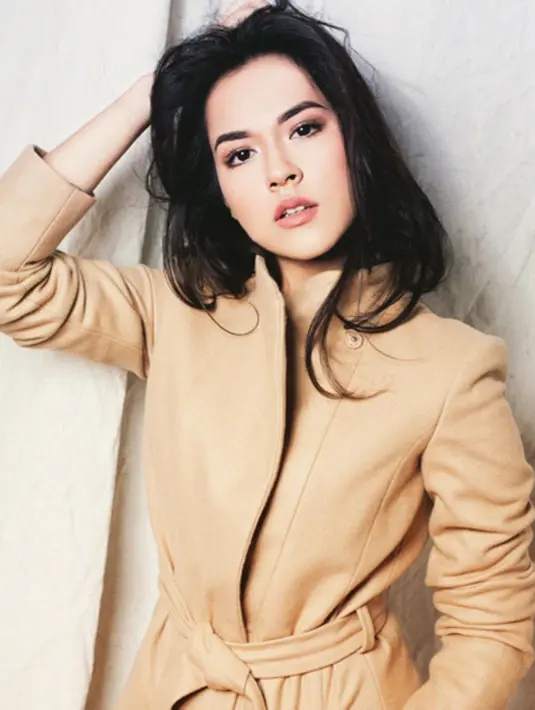 “Raisa dari dulu memang hobi nyanyi acara pensi disekolah kami, saya sudah memperhatikan Yaya dari dulu sih sebenernya,” jelas Afgan. (via instagram@afgansyah.reza/Bintang.com)