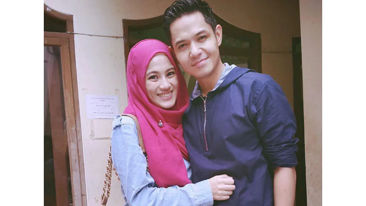 Alyssa Soebandono dan Dude Harlino