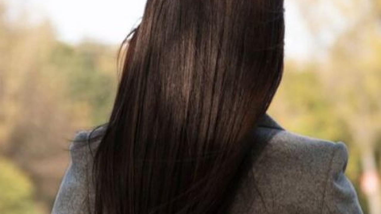 Ramuan ini membuat rambut menjadi hitam, tidak beruban, dan berkilau