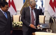 VIDEO: Viral Bobby Kertanegara Kucing Prabowo Terima Hadiah Lucu dari Bill Gates, Makin Menggemaskan