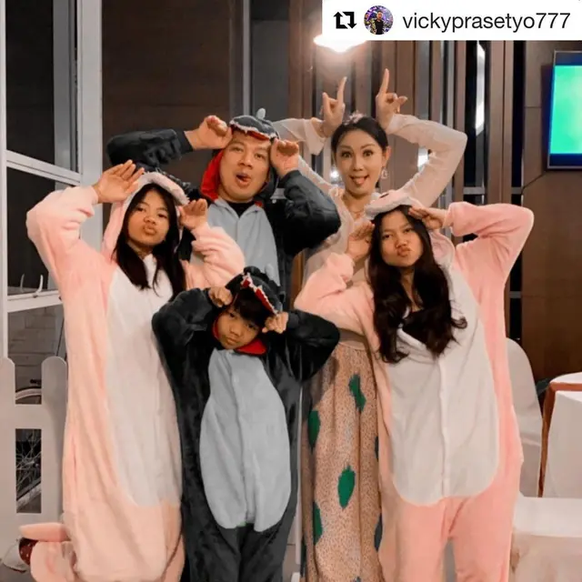 Batal Menikah, Ini 7 Potret Perjalanan Cinta Kalina Ocktaranny dan Vicky Prasetyo