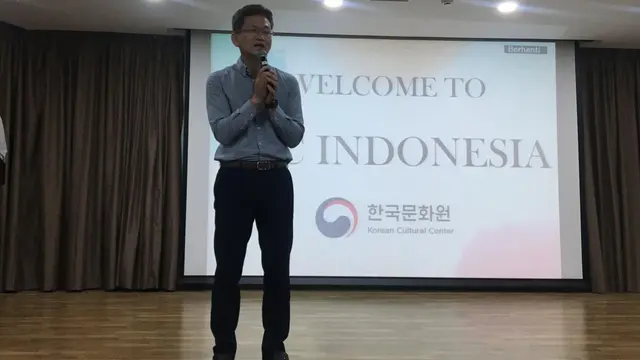 Direktur Korea Culture Center (KCC) Indonesia, Chun Young-Poung menyampaikan sambutan. (Liputan6.com/Afra Augesti)