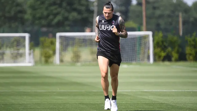 Liga Italia Kembali Akan Digelar, Pemain Bologna Semangat Latihan