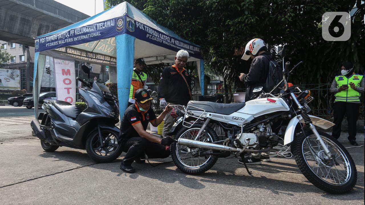 Uji Coba Tilang Uji Emisi