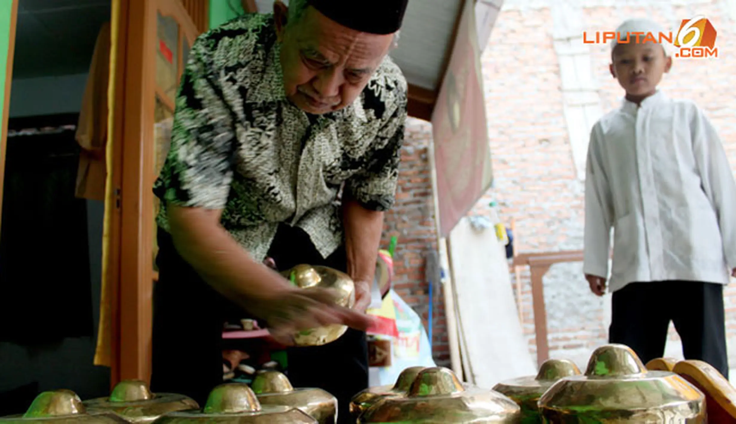Kesenian Gong Si Bolong yang Tergerus Zaman - Foto Liputan6.com