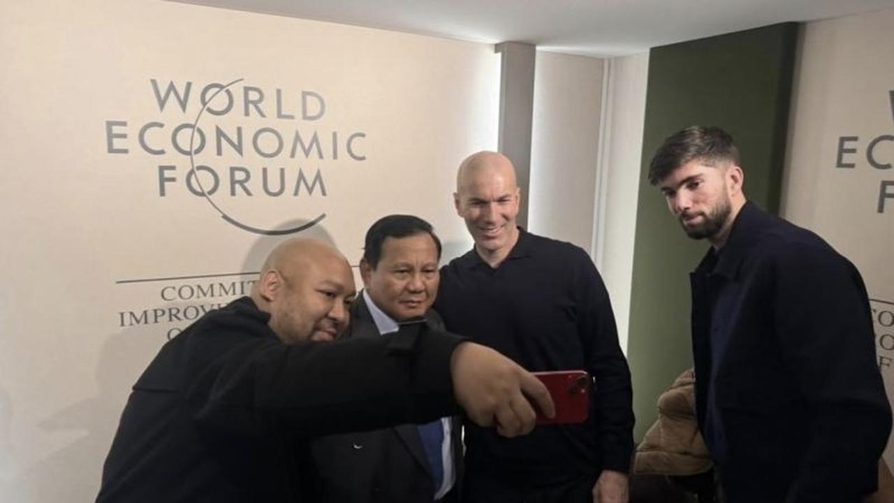Prabowo Subianto Bertemu Legenda Zinedine Zidane di Davos, Bahas Karier Theo