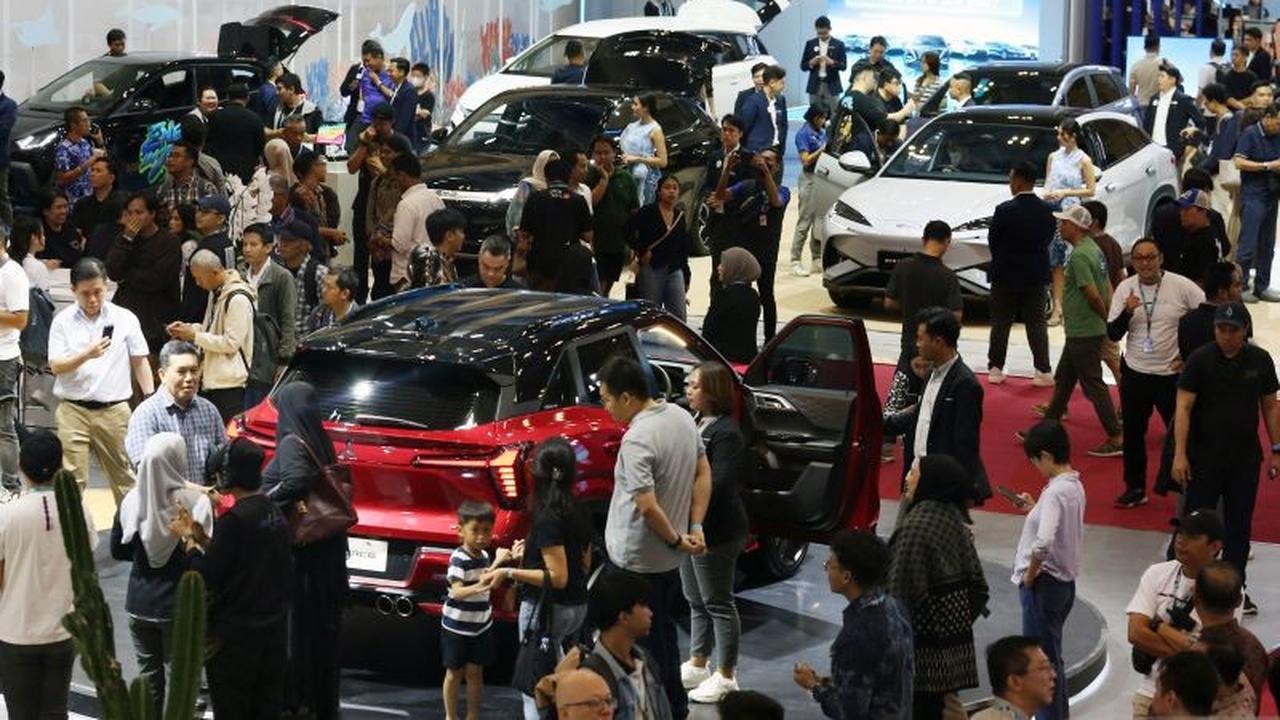 Industri Otomotif 2026 Diprediksi Masih Tertekan, Daya Beli Lemah dan Kebijakan Fiskal Jadi Tantangan