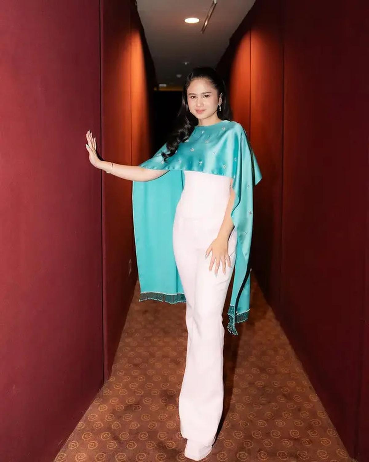 7 Potret Tissa Biani di Gala Premiere Film 'Norma', Kompak Bareng Wulan Guritno