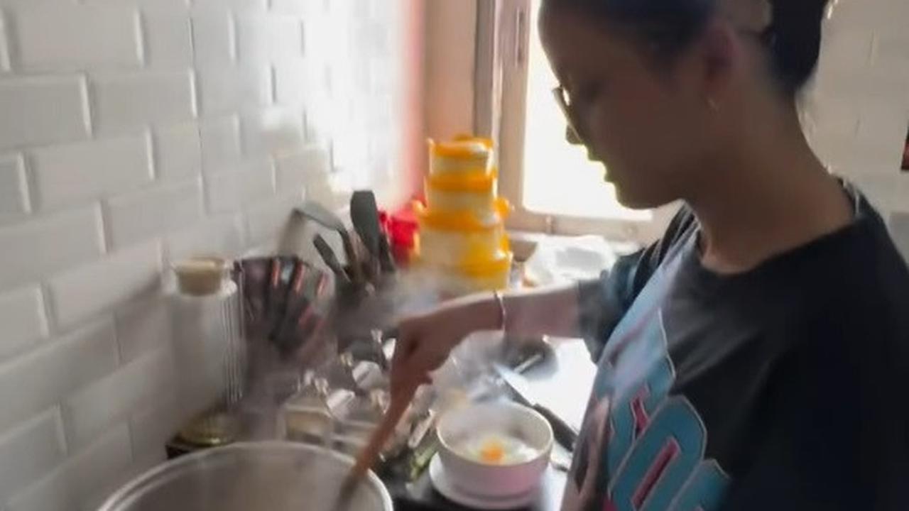 10 Potret Rumah Putri Isnari & Abdul Azis di Kalimantan, Luas Banget & Interiornya Mewah