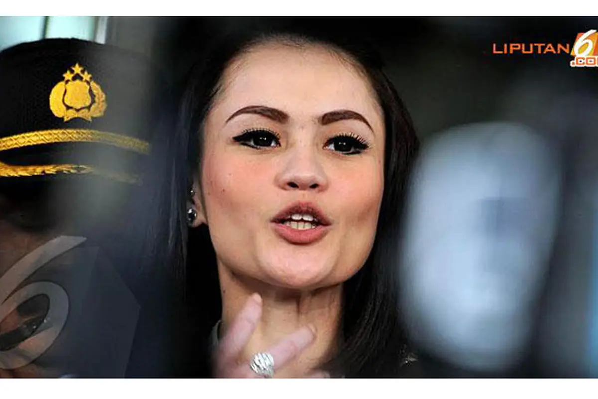 Jennifer Dunn Segera Menikah, dengan Siapa?