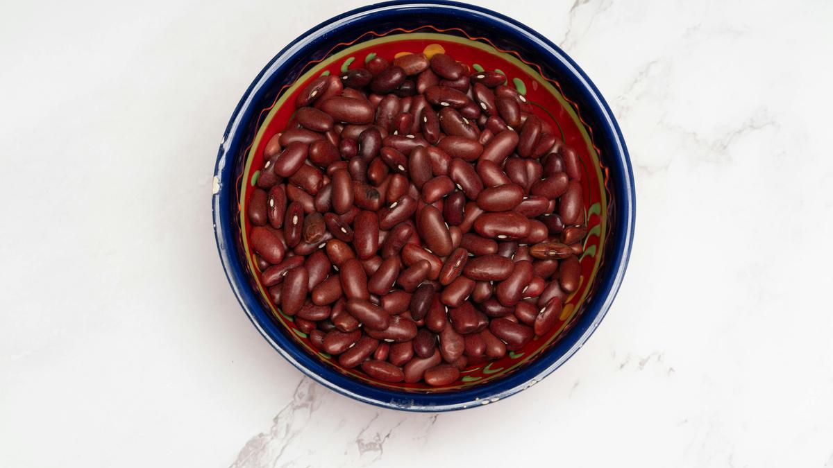 Ingin Menu Sahur yang Lebih Bergizi? Berikut Resep Sup Sayur Kacang Merah yang Hangat dan Mengenyangkan