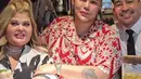 Shindy Samuel memang dekat dengan para selebritas, termasuk Ivan Gunawan. Shindy Samuel memang dekat dengan Igun karena bekerja sama dalam bisnis. Momen kedekatan Shindy dengan Ivan ini curi perhatian. (Liputan6.com/IG/rendyshindy_samuel)