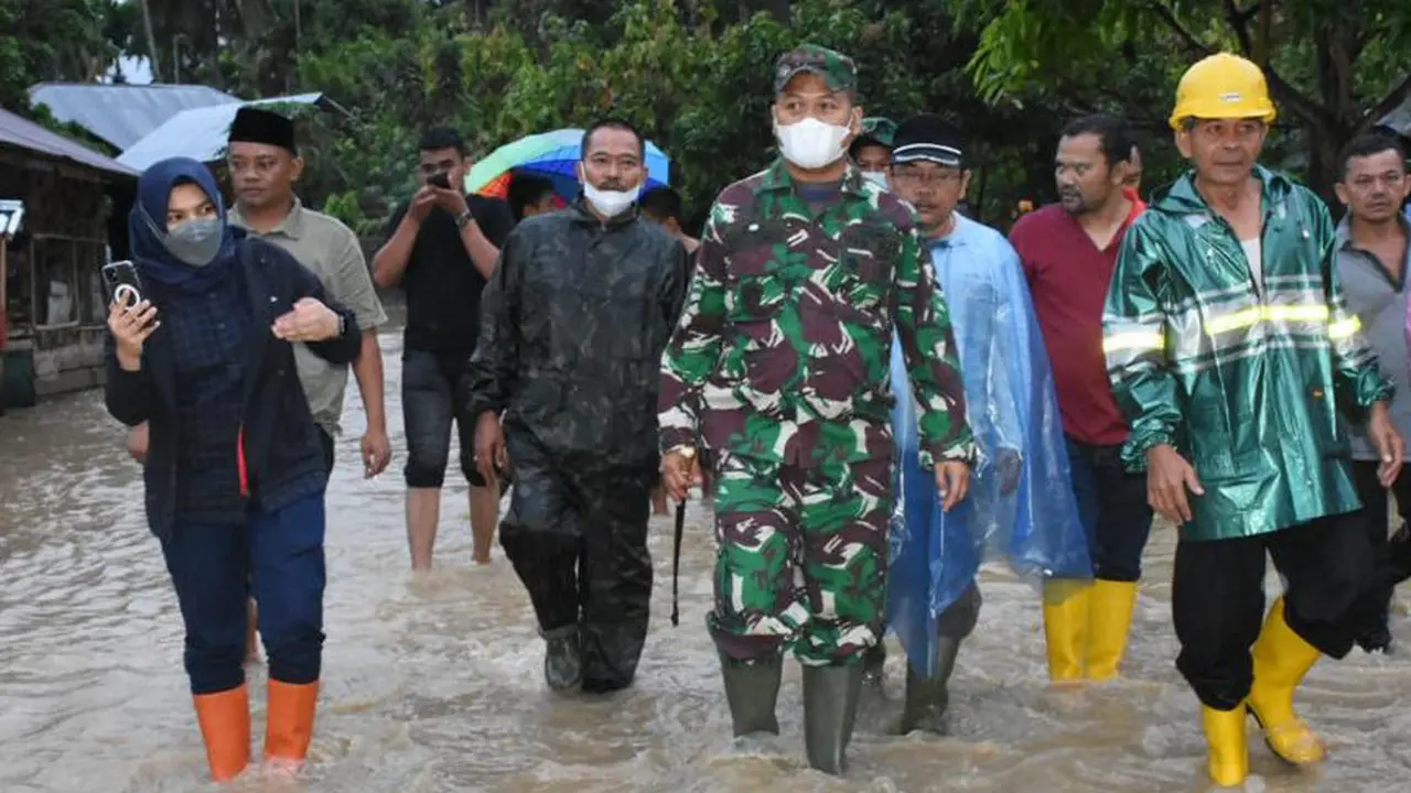 Banjir di Mandiling Natal