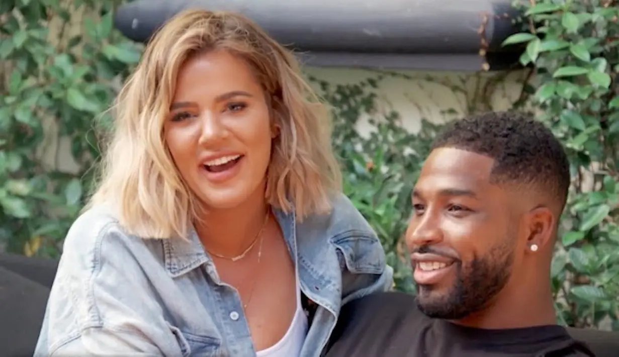 Sebelumnya, sumber mengatakan bahwa saat meninggalkan Clevland bersama, keduanya sepakat untuk tidak tinggal bersama di Los Angeles. (In Touch Weekly)