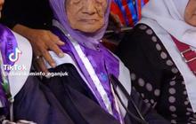 Wisuda Sekolah Lansia Tangguh, Nenek 94 Tahun di Nganjuk Ini Jadi Wisudawan Tertua