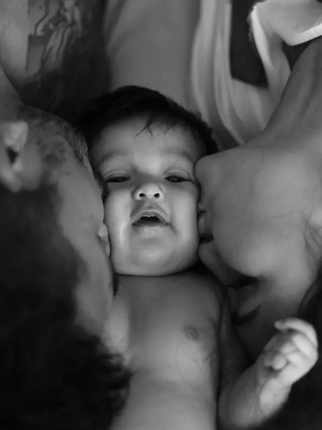 [Bintang] Keluarga Rio Dewanto-Atiqah Hasiholan