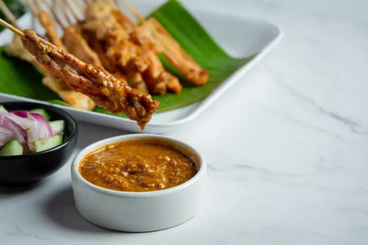 Resep Sate Ayam Madura, Lengkap dengan Bumbu Kacang yang Nikmat