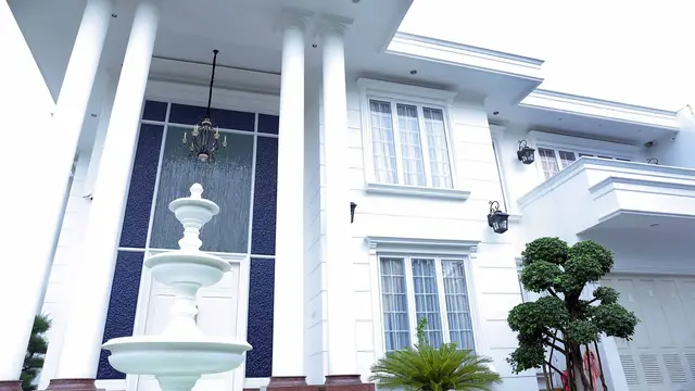 [Bintang] Rumah Selebriti Uya Kuya